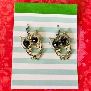 Bundle handmade earrings and hair pins. Clip on earrings included